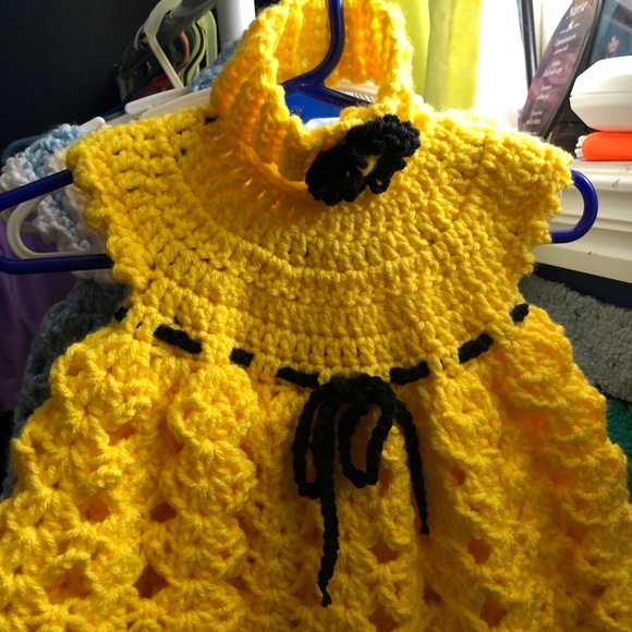 Crochet baby dresses - Picture 3 of 5